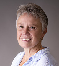 Tracy Dove, a Financial Advisor expert working in Exeter